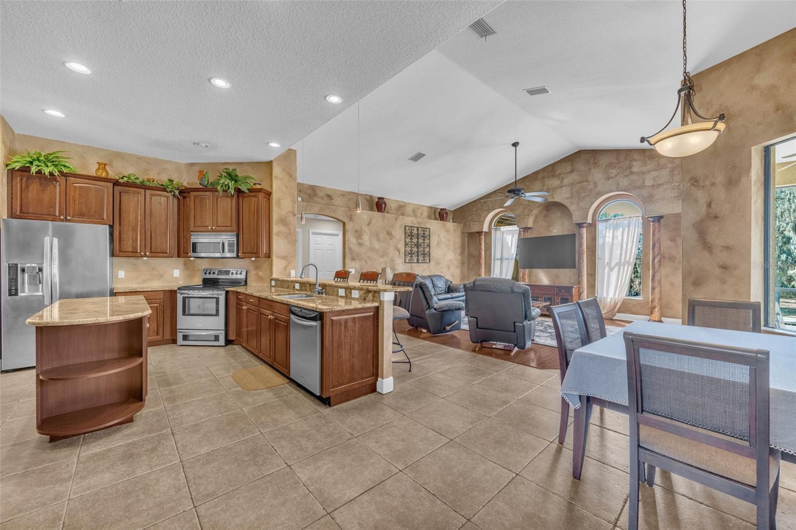 SHADOW RUN UNIT 1 - Residential