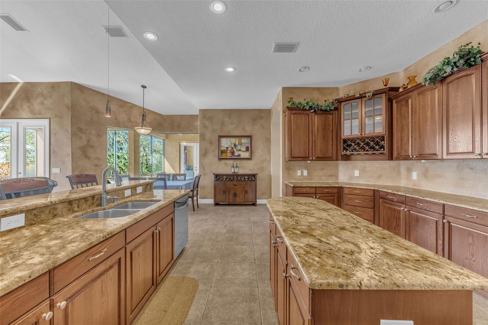 SHADOW RUN UNIT 1 - Residential