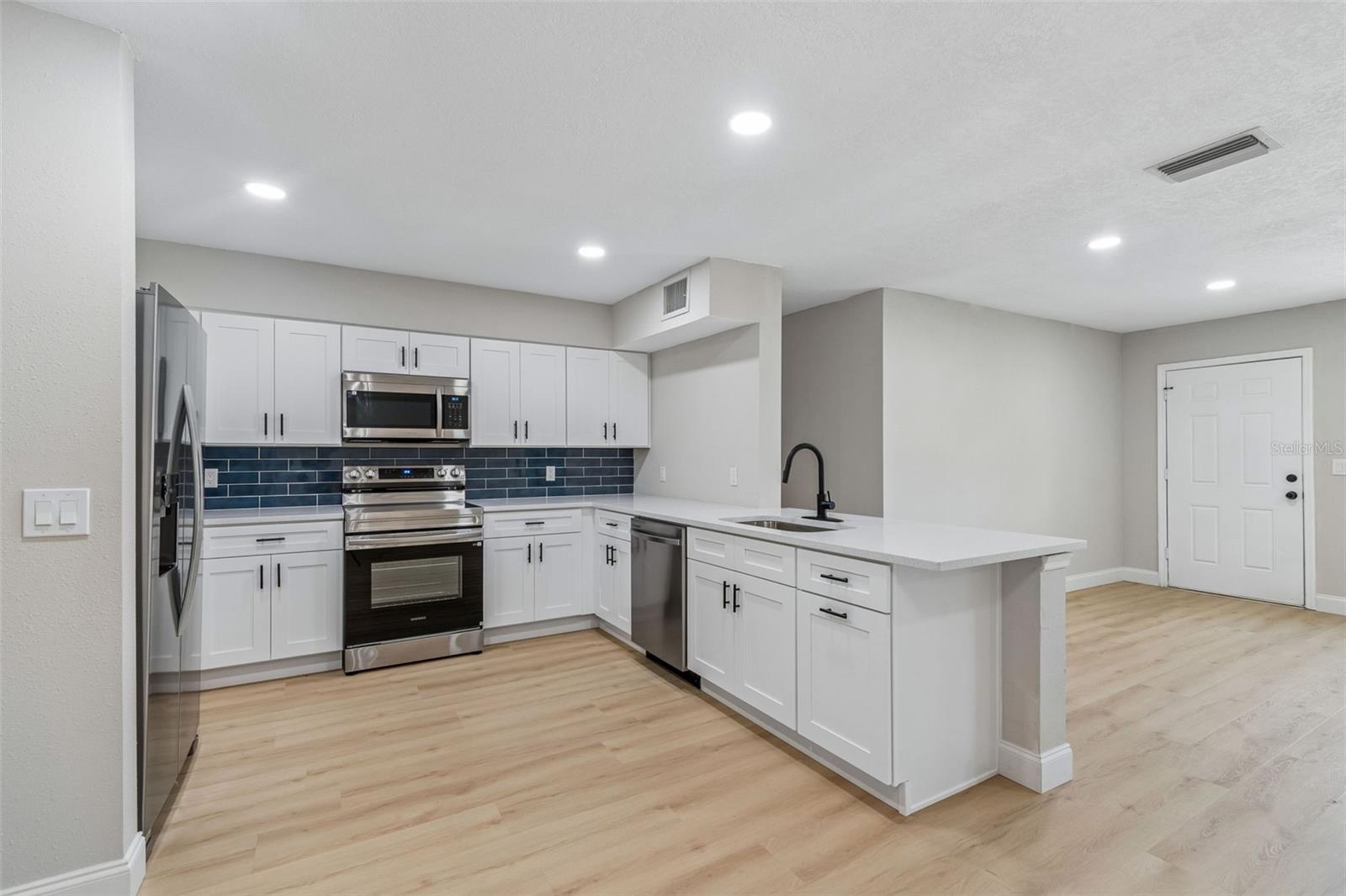 RIVER GROVE ESTATES ADD - Residential