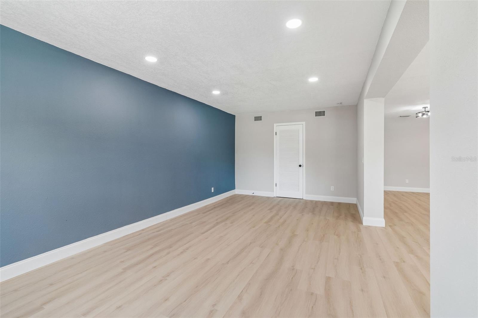 RIVER GROVE ESTATES ADD - Residential