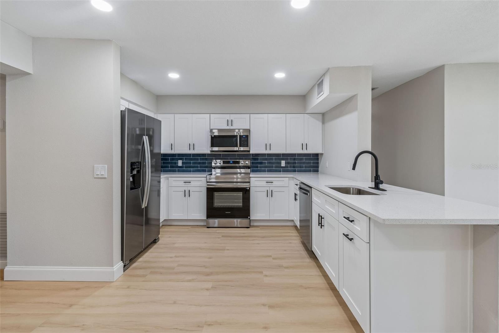 RIVER GROVE ESTATES ADD - Residential