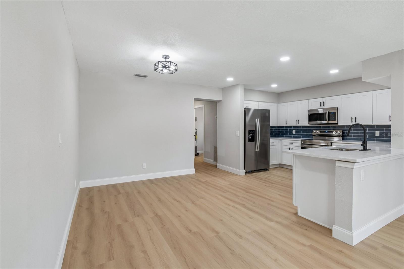 RIVER GROVE ESTATES ADD - Residential