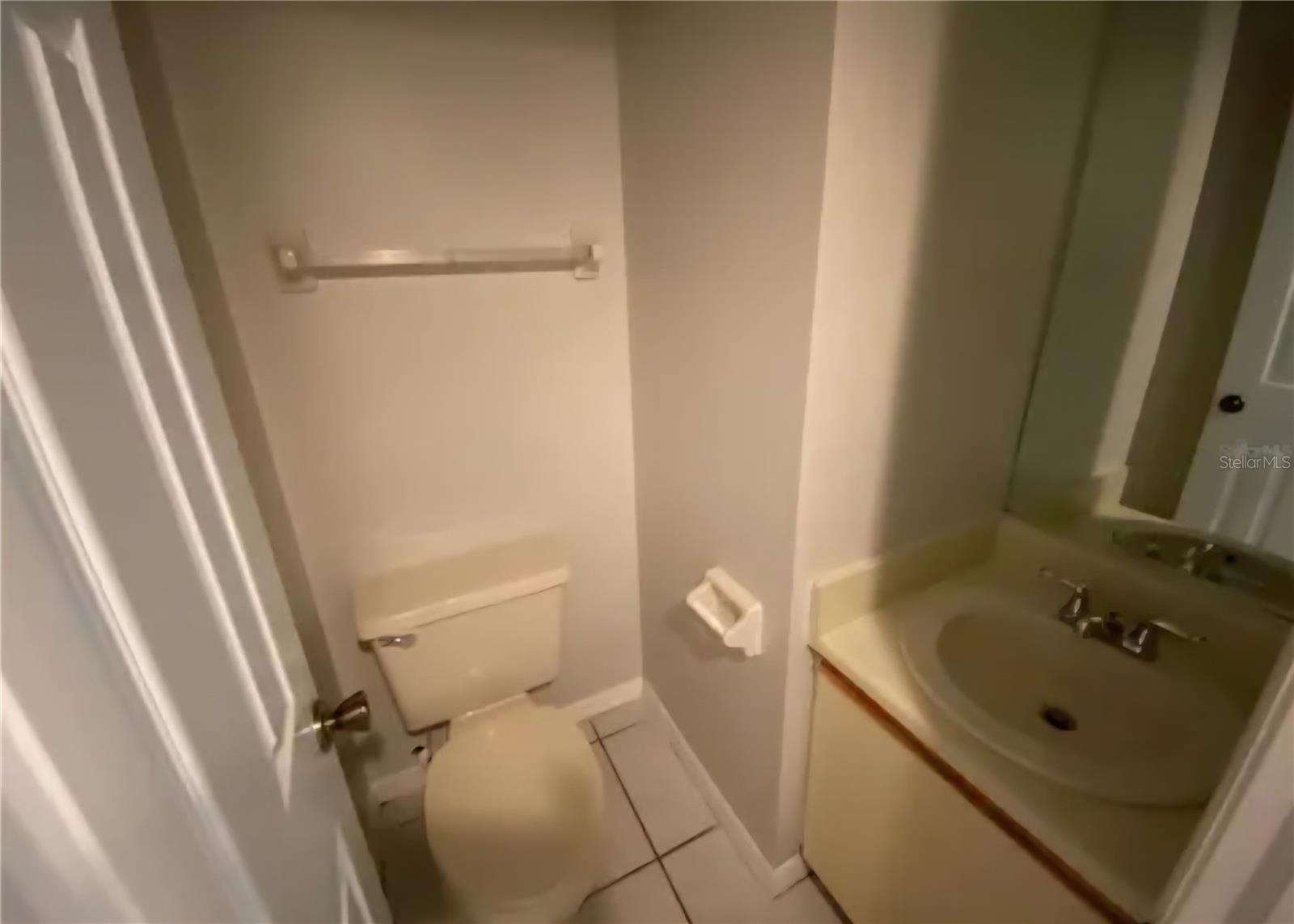 HIDDEN OAKS CONDO PH 02 - Residential