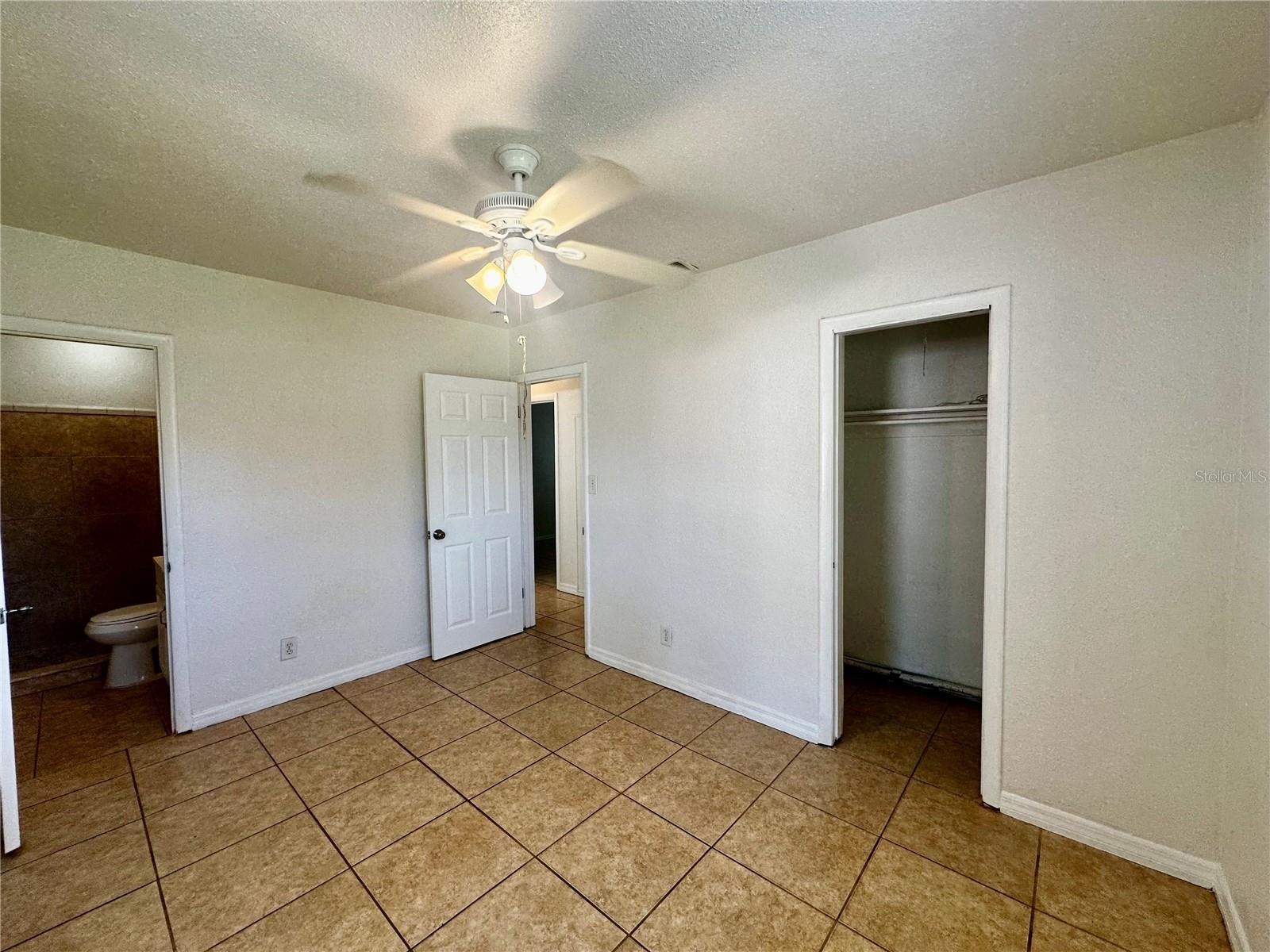 TANGELO PARK SEC 02 - Residential Lease