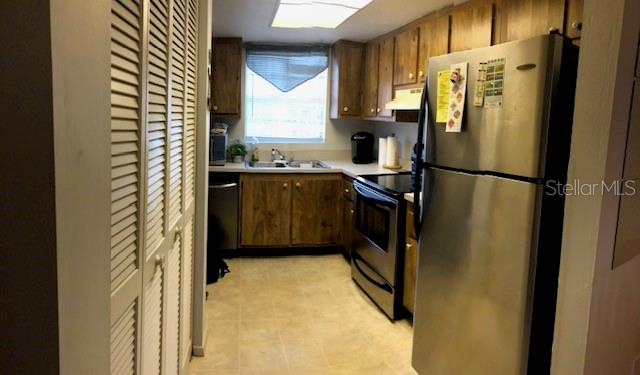 DAVIS WOODS CONDO - Residential Lease