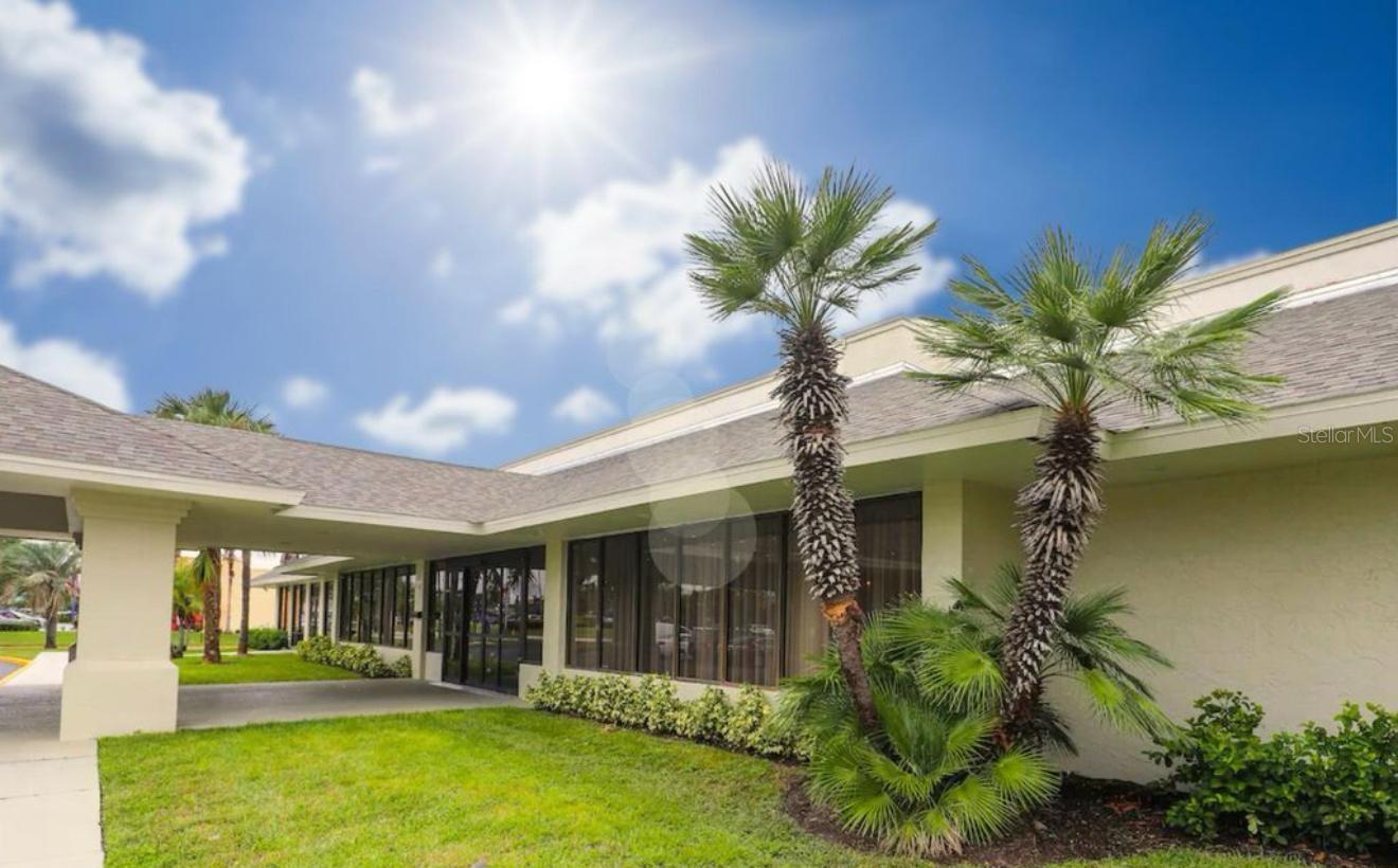 Prime location, close to major attractions, shopping, and dining.
An excellent choice to start generating passive income right away.