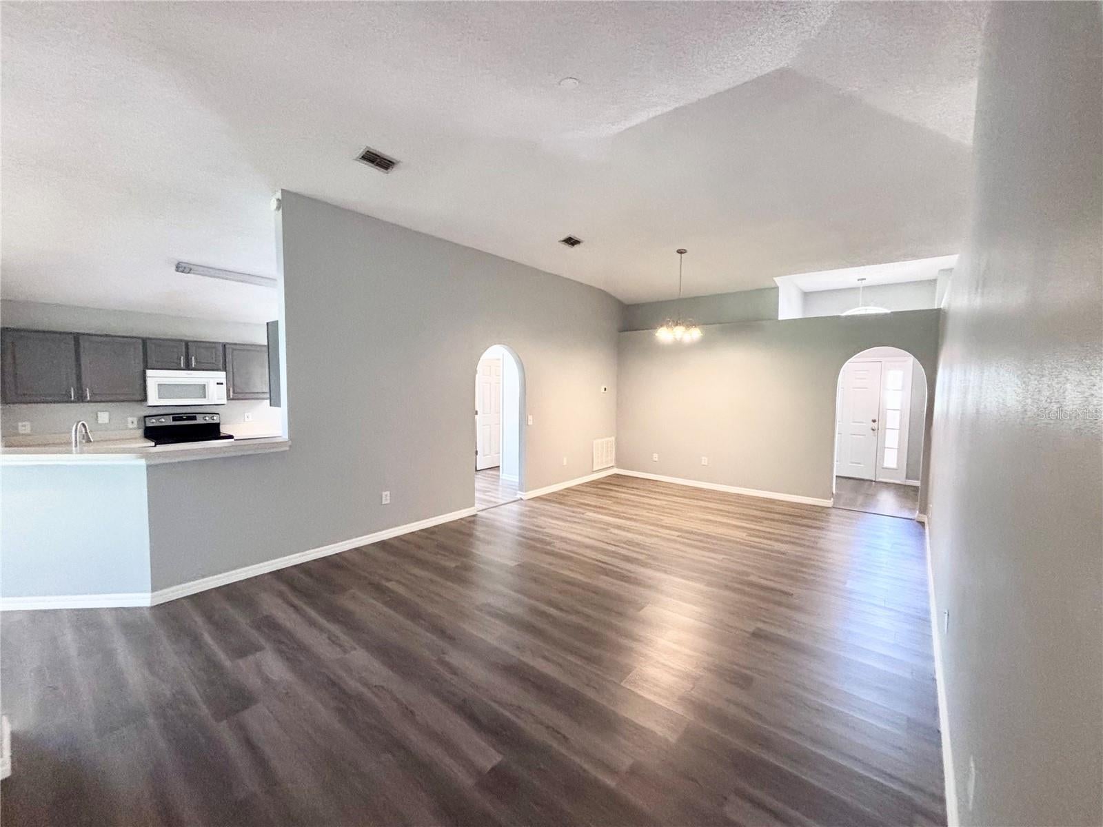 15937 WILKINSON DRIVE