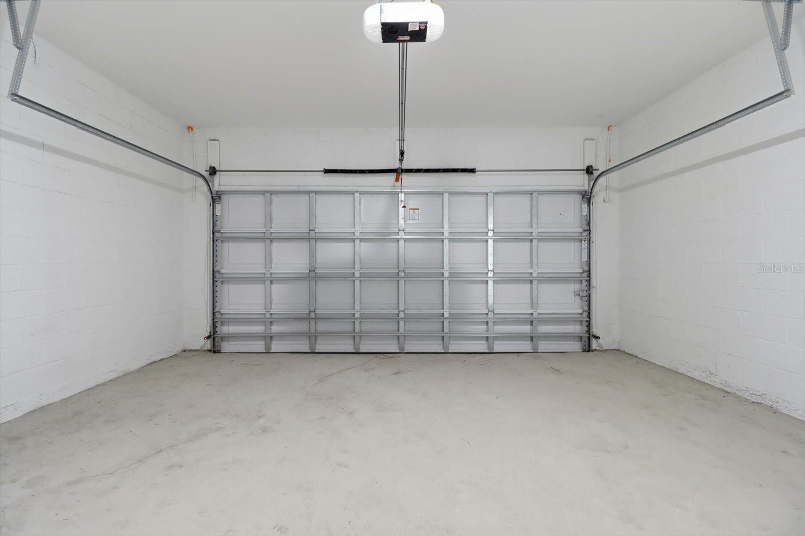 CITRUS SPGS UNIT 07 - Residential