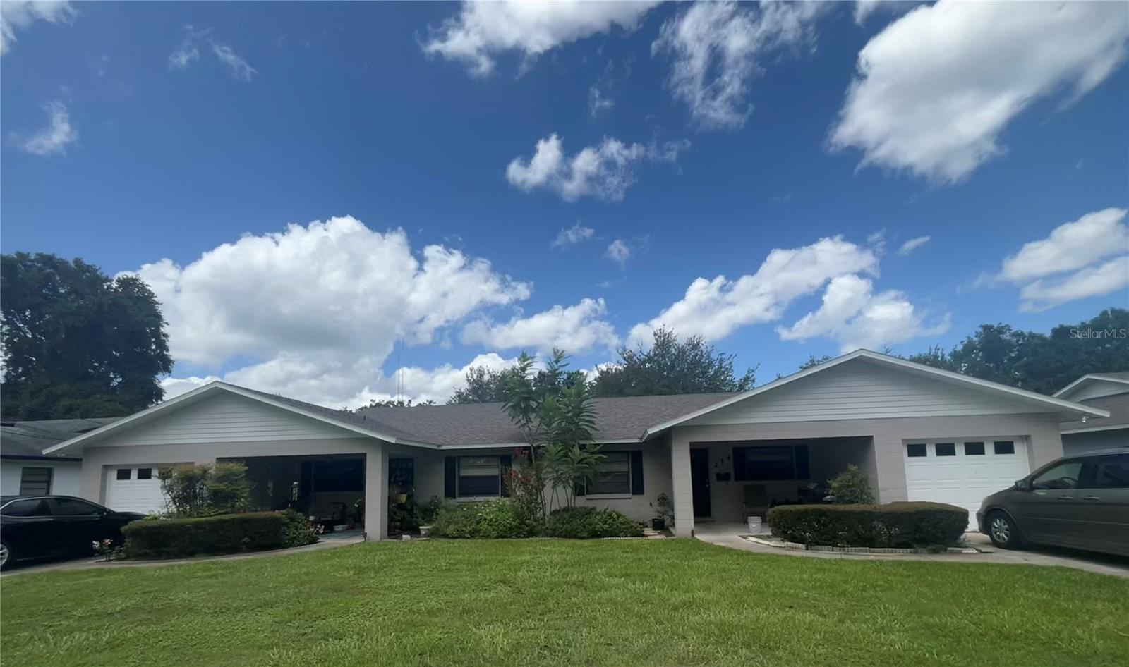 Duplex home in Downtown Winter Garden! 3 bedroom and 2 bathrooms on each side with a total of 6 bedrooms and 4 bathrooms. One block from Plant street in Winter Garden!