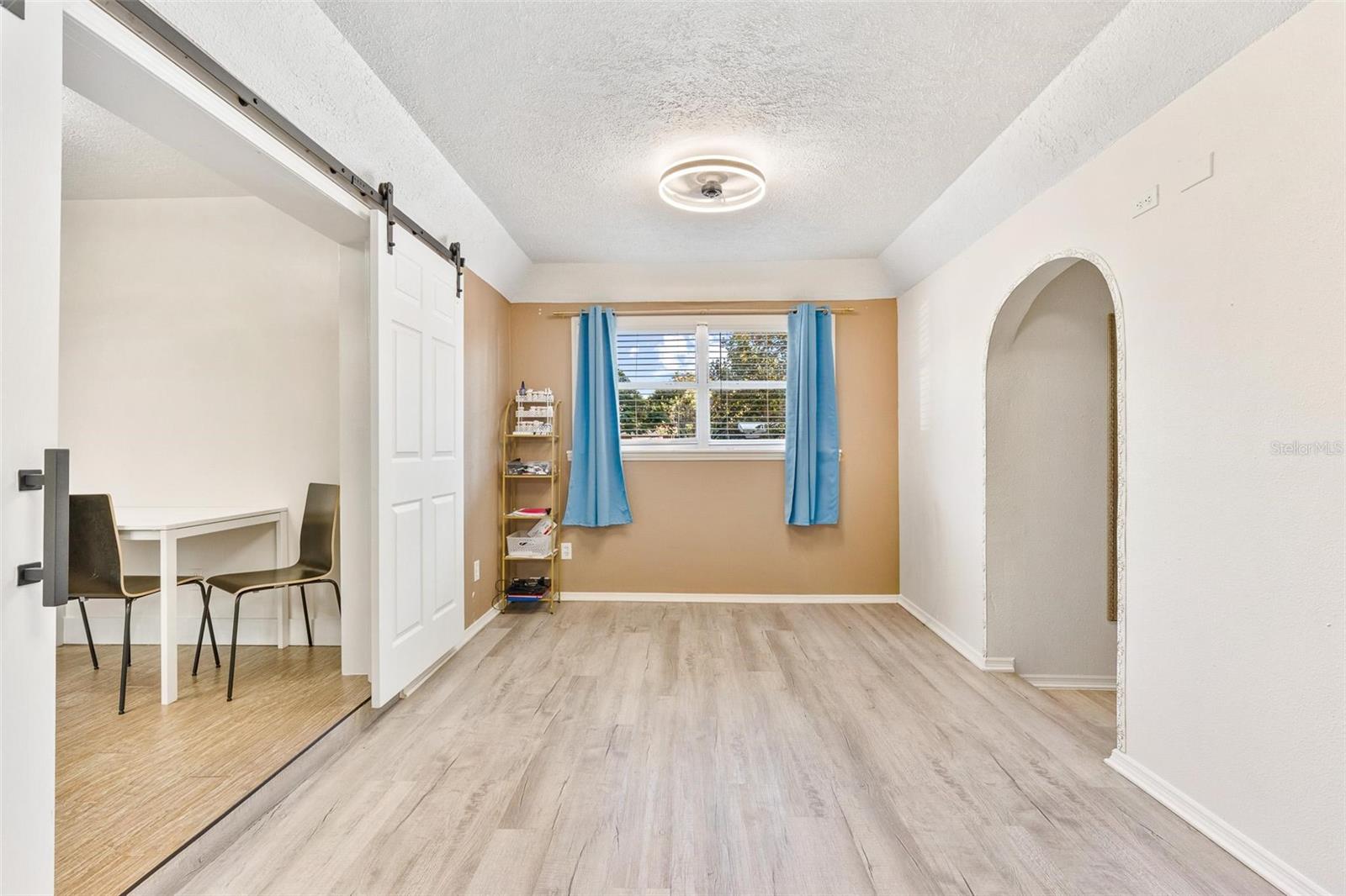 GOLDEN ISLE - Residential