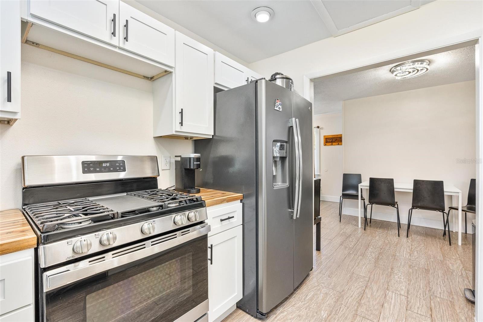 GOLDEN ISLE - Residential