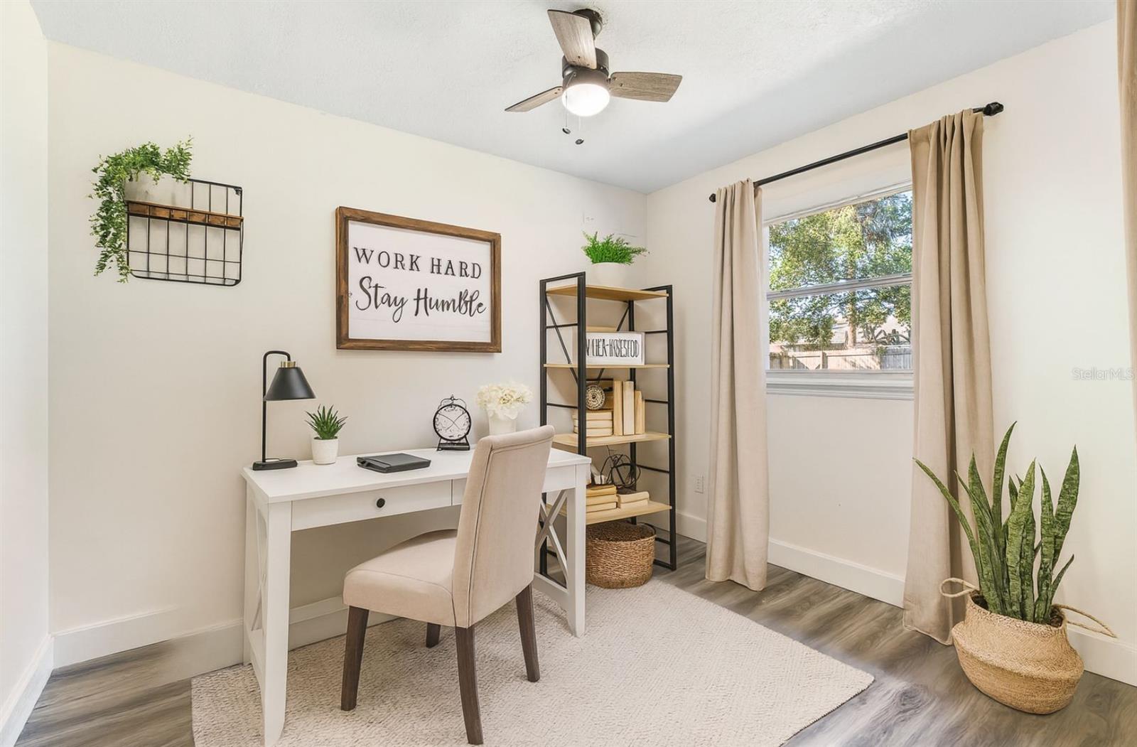 GOLDEN ISLE - Residential