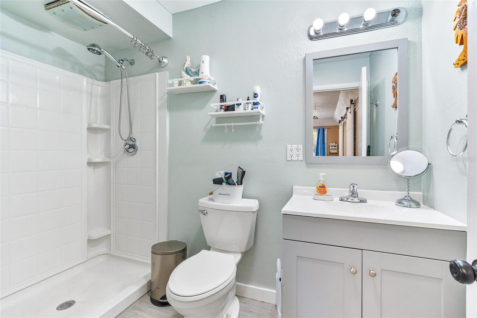 GOLDEN ISLE - Residential