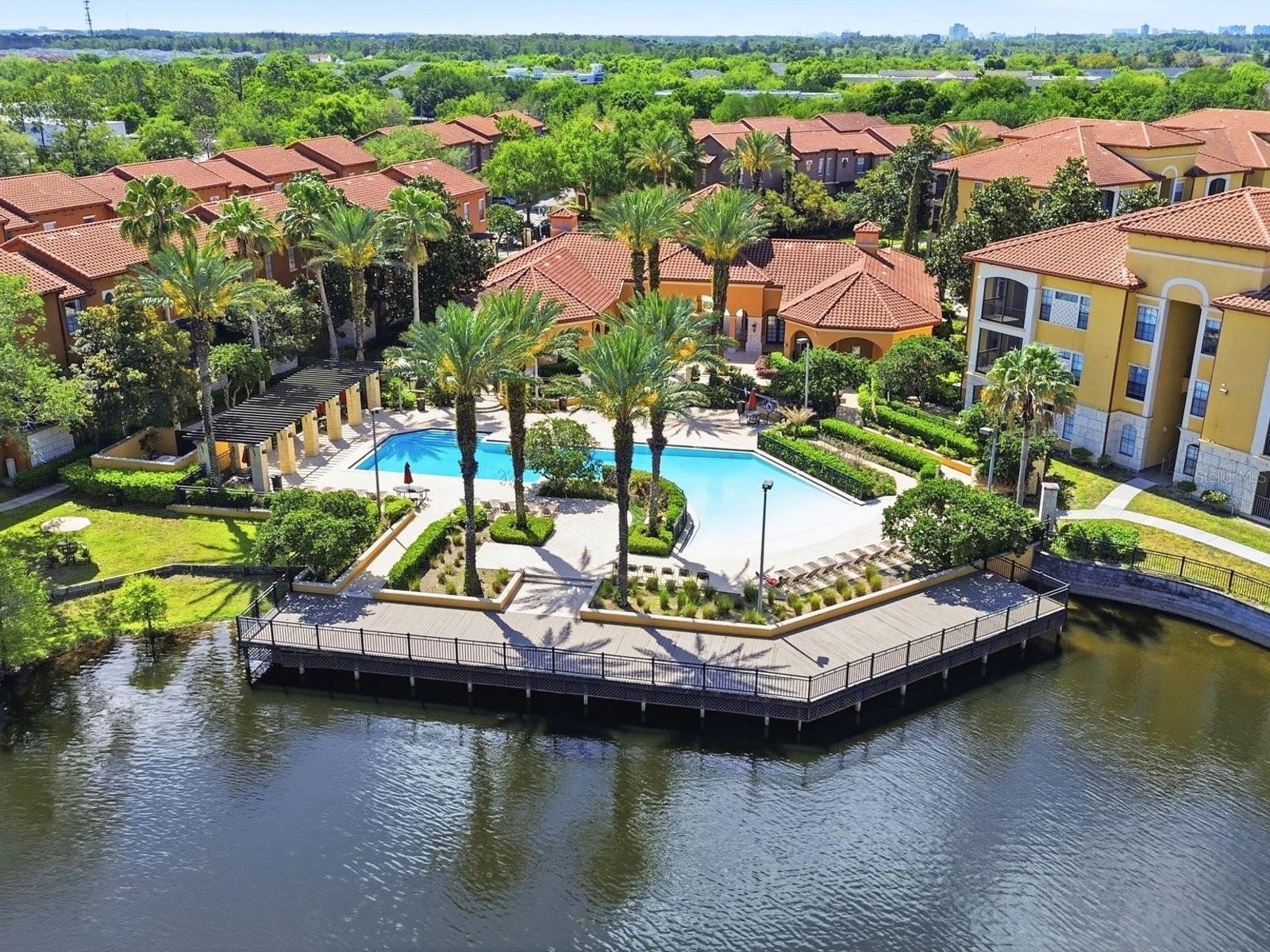 SERENATA CONDO - Residential