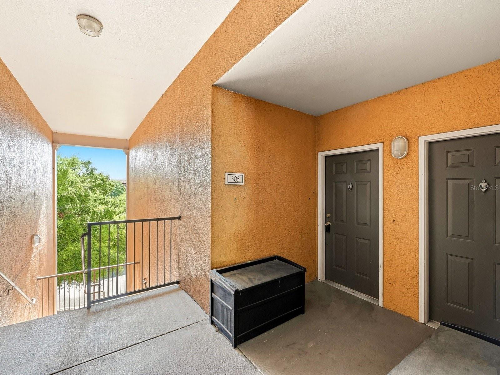 SERENATA CONDO - Residential