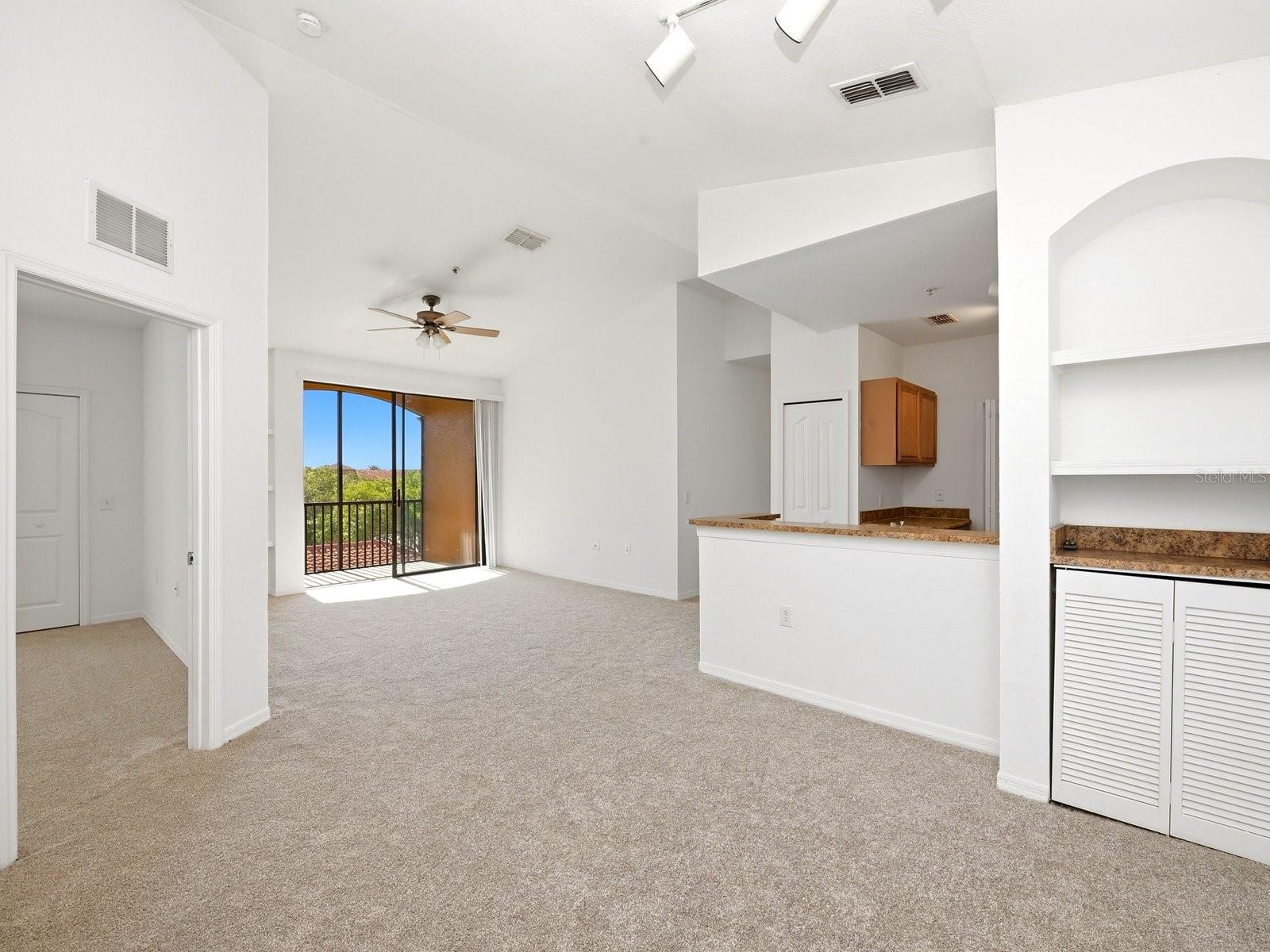 SERENATA CONDO - Residential