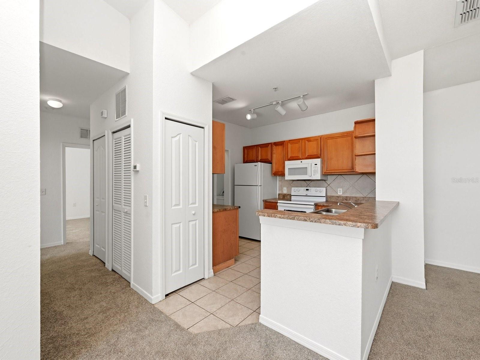 SERENATA CONDO - Residential