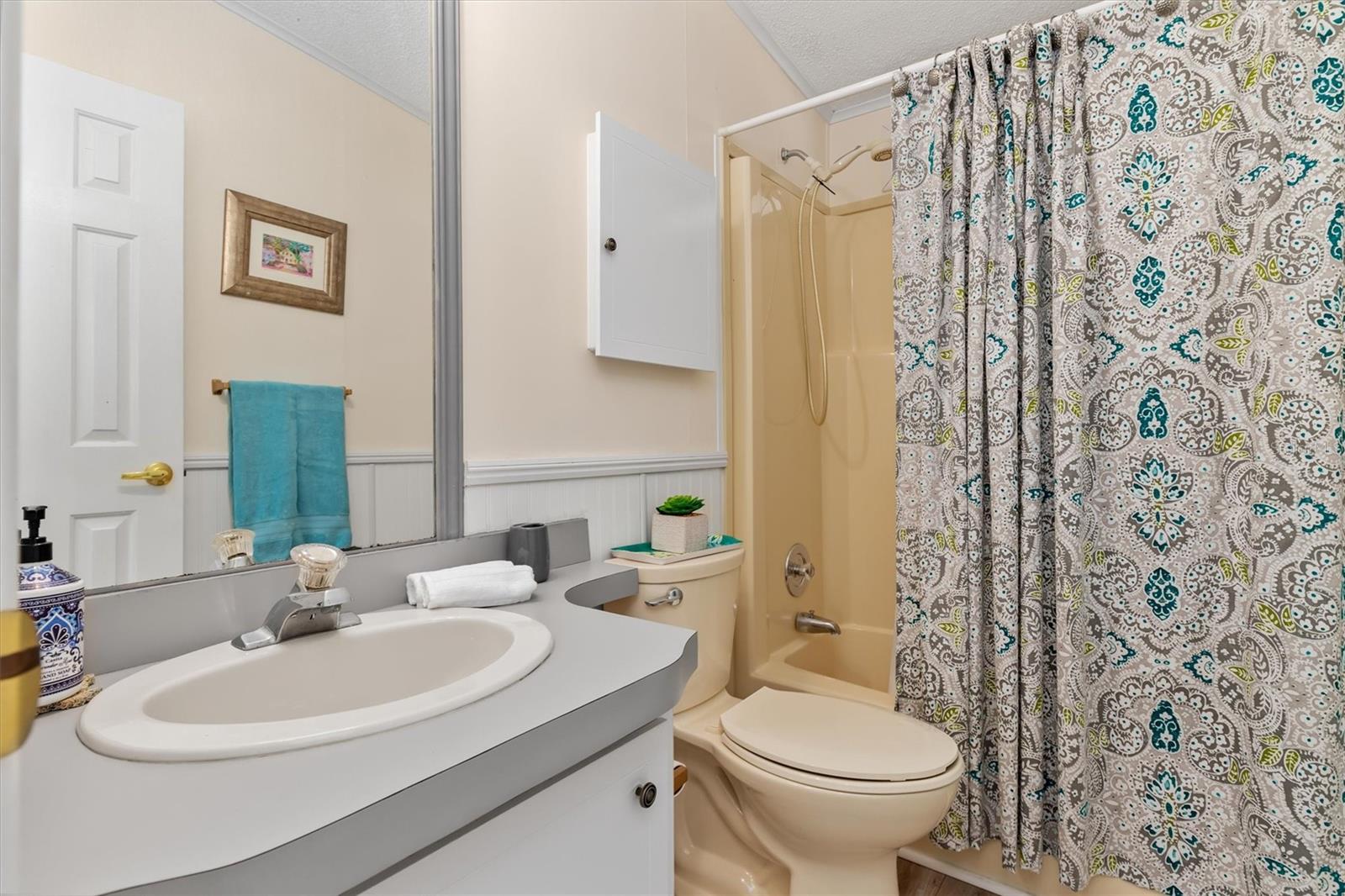 SANDALHAVEN ESTATES - Residential
