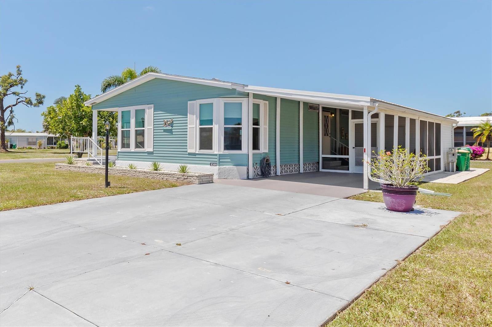 SANDALHAVEN ESTATES - Residential