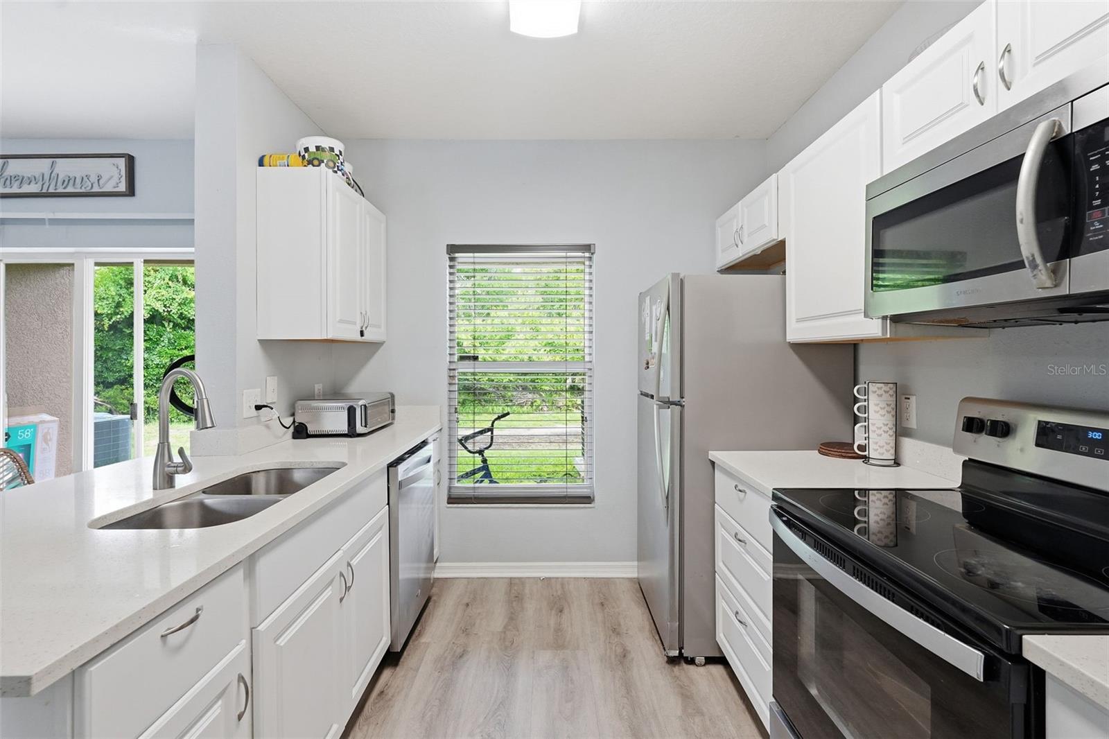 MEADOW POINTE PRCL 16 UNIT 3A - Residential