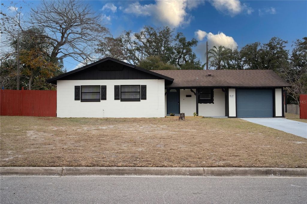 Photo of 5831 Hornet Drive, Orlando, FL 32808 (MLS # O6378927)