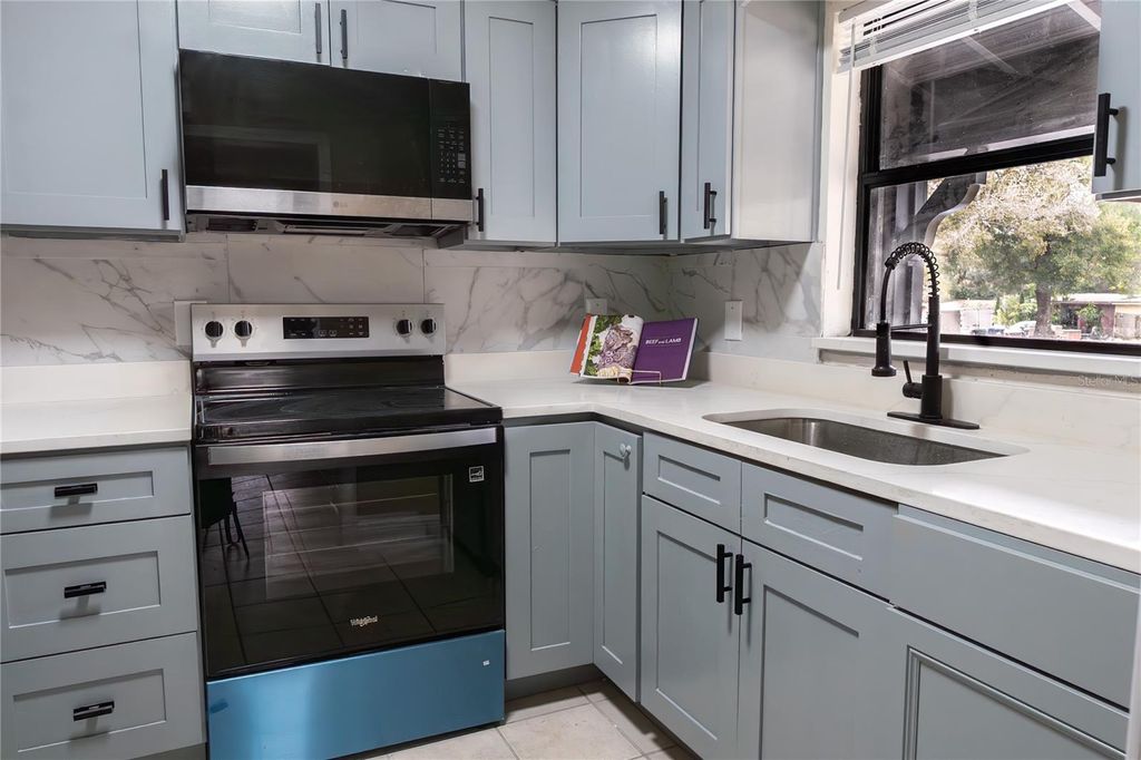 Photo of 5831 Hornet Drive, Orlando, FL 32808 (MLS # O6378927)