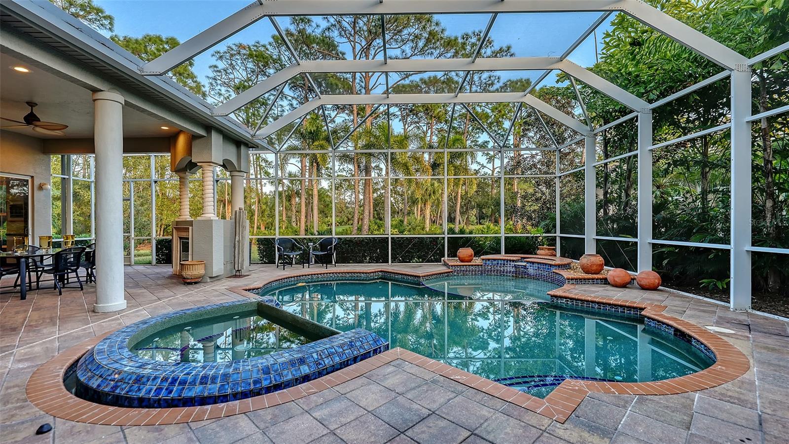 UNIVERSITY PARK - Residential