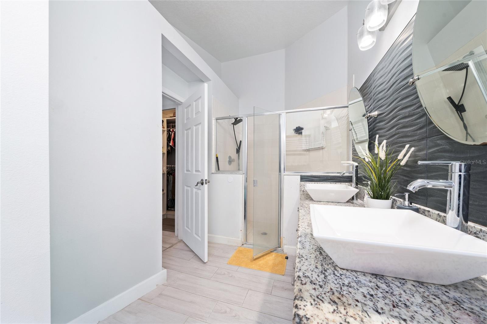 HERITAGE LAKES - Residential