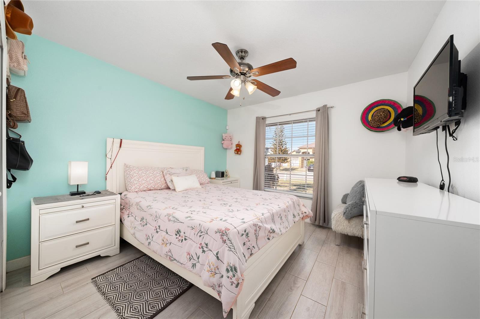 HERITAGE LAKES - Residential