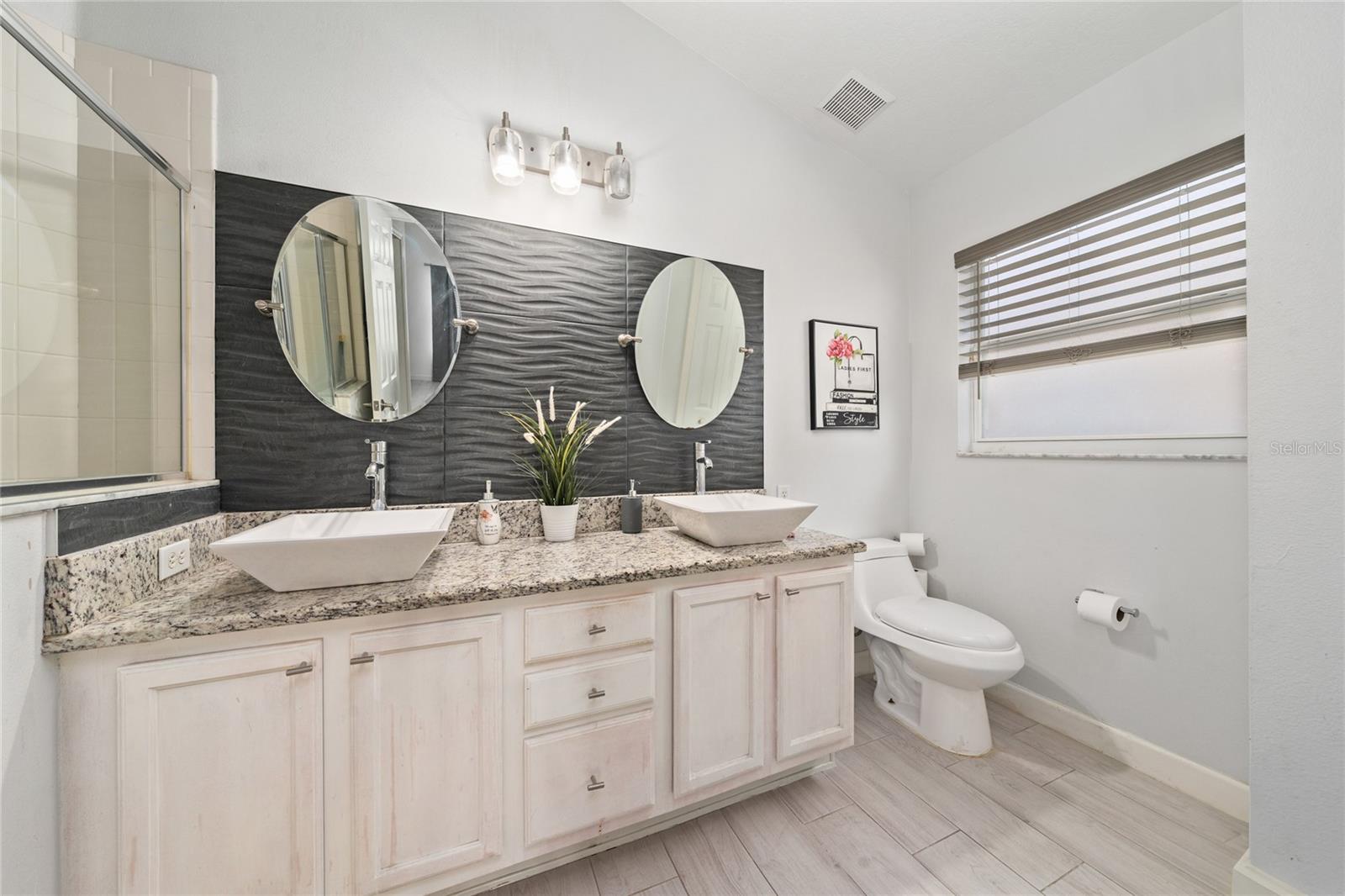 HERITAGE LAKES - Residential