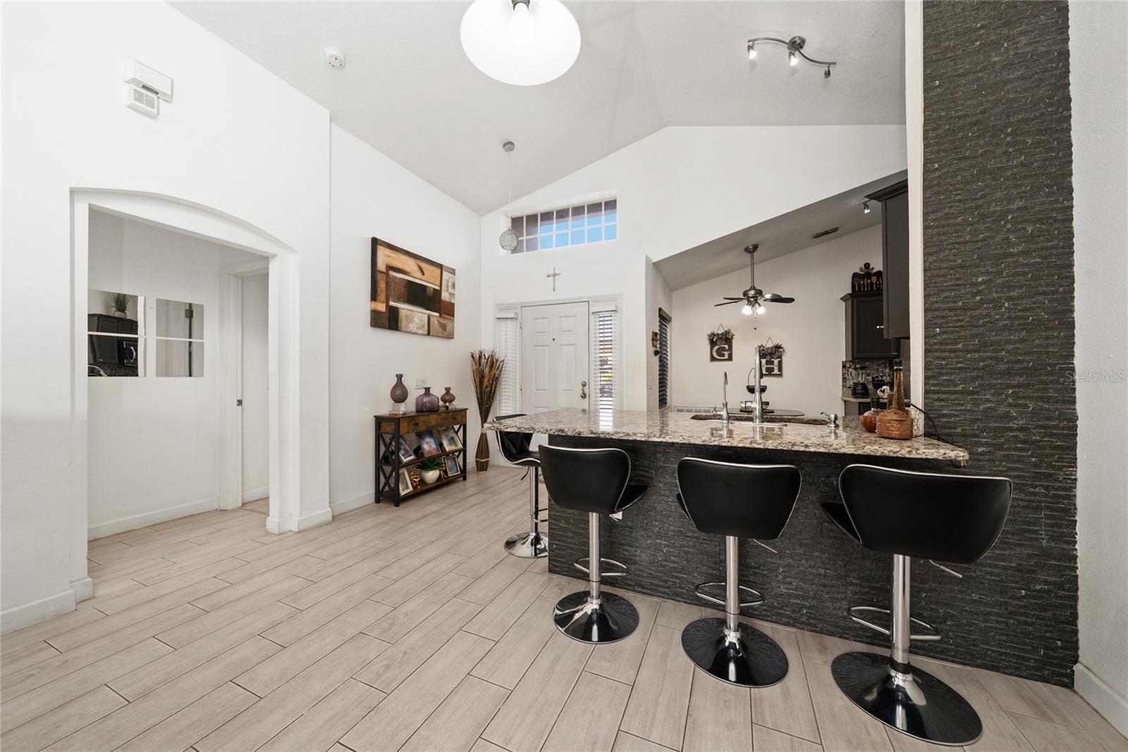 HERITAGE LAKES - Residential