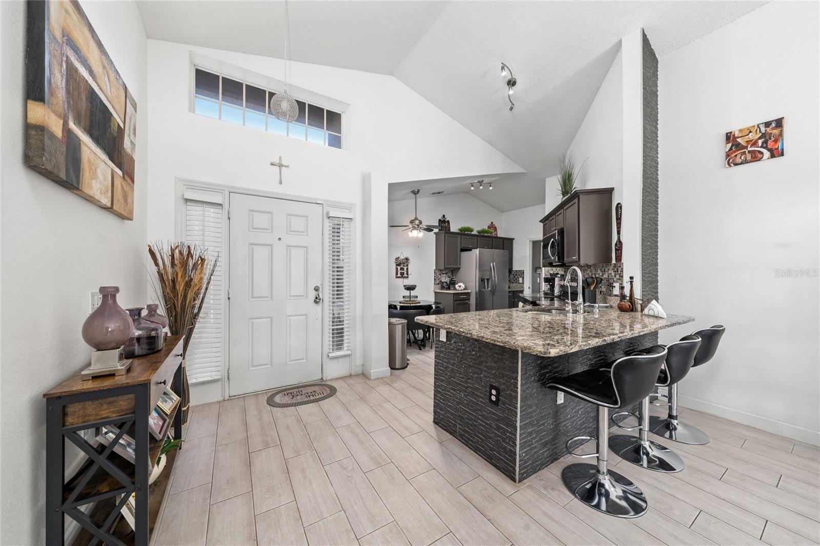 HERITAGE LAKES - Residential