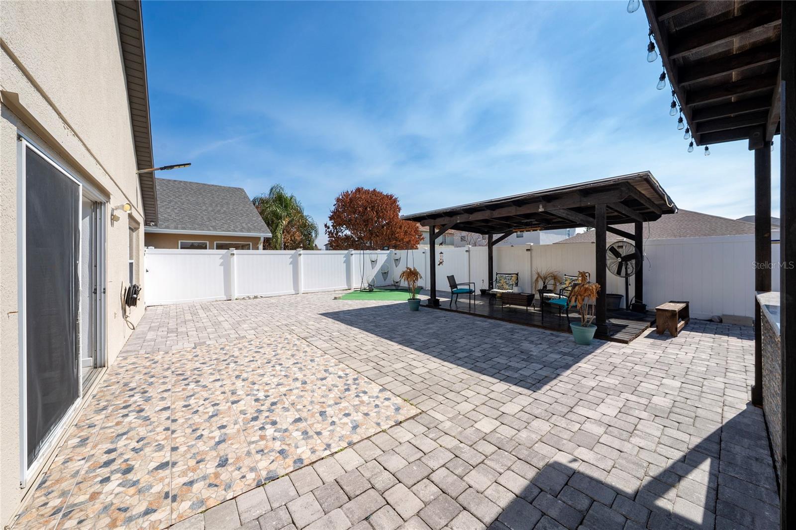 HERITAGE LAKES - Residential