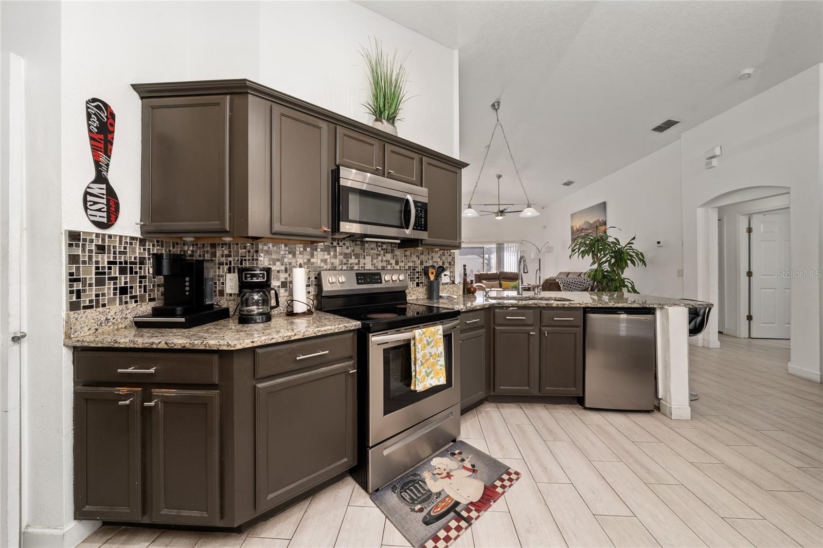 HERITAGE LAKES - Residential