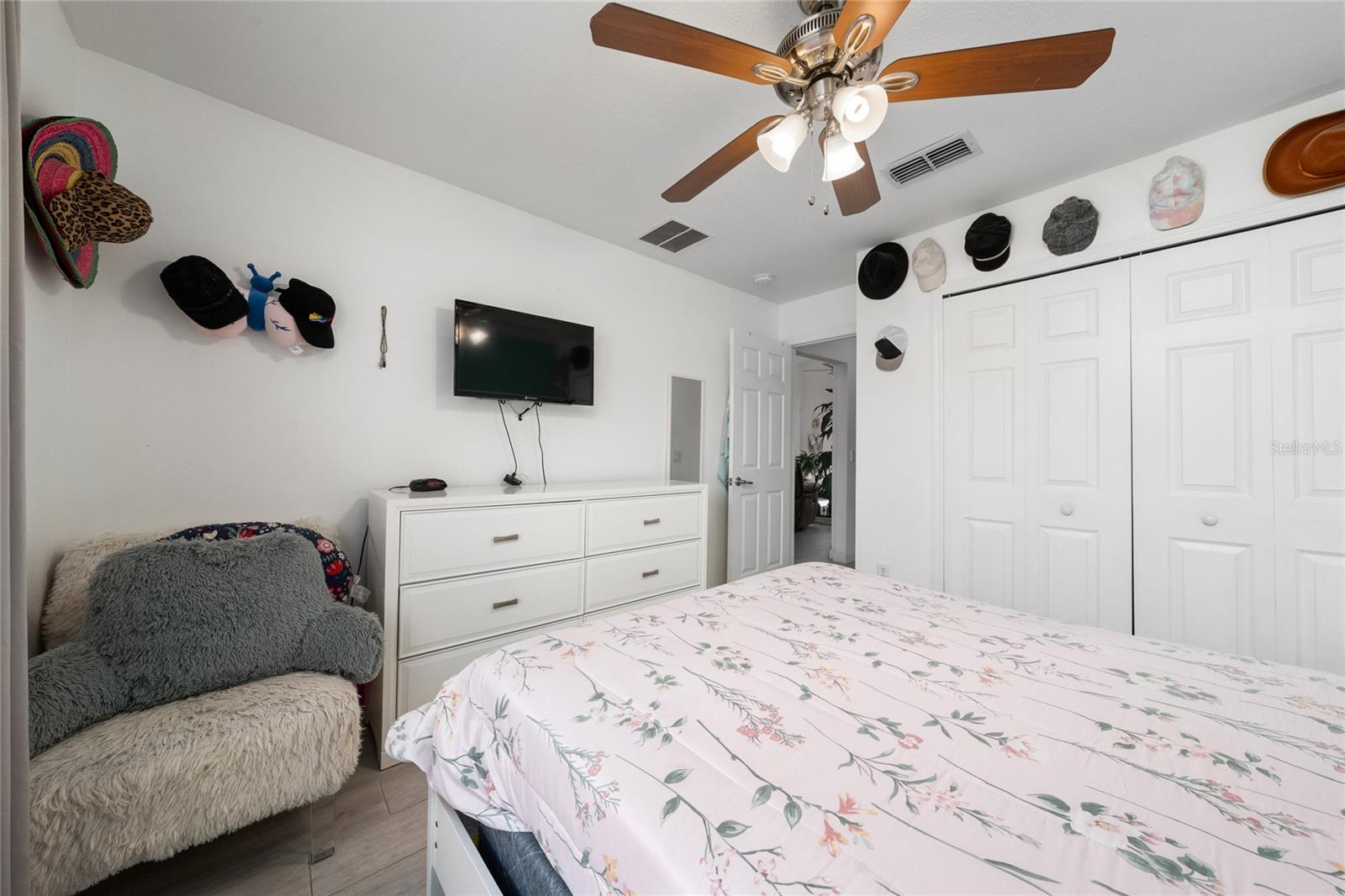 HERITAGE LAKES - Residential