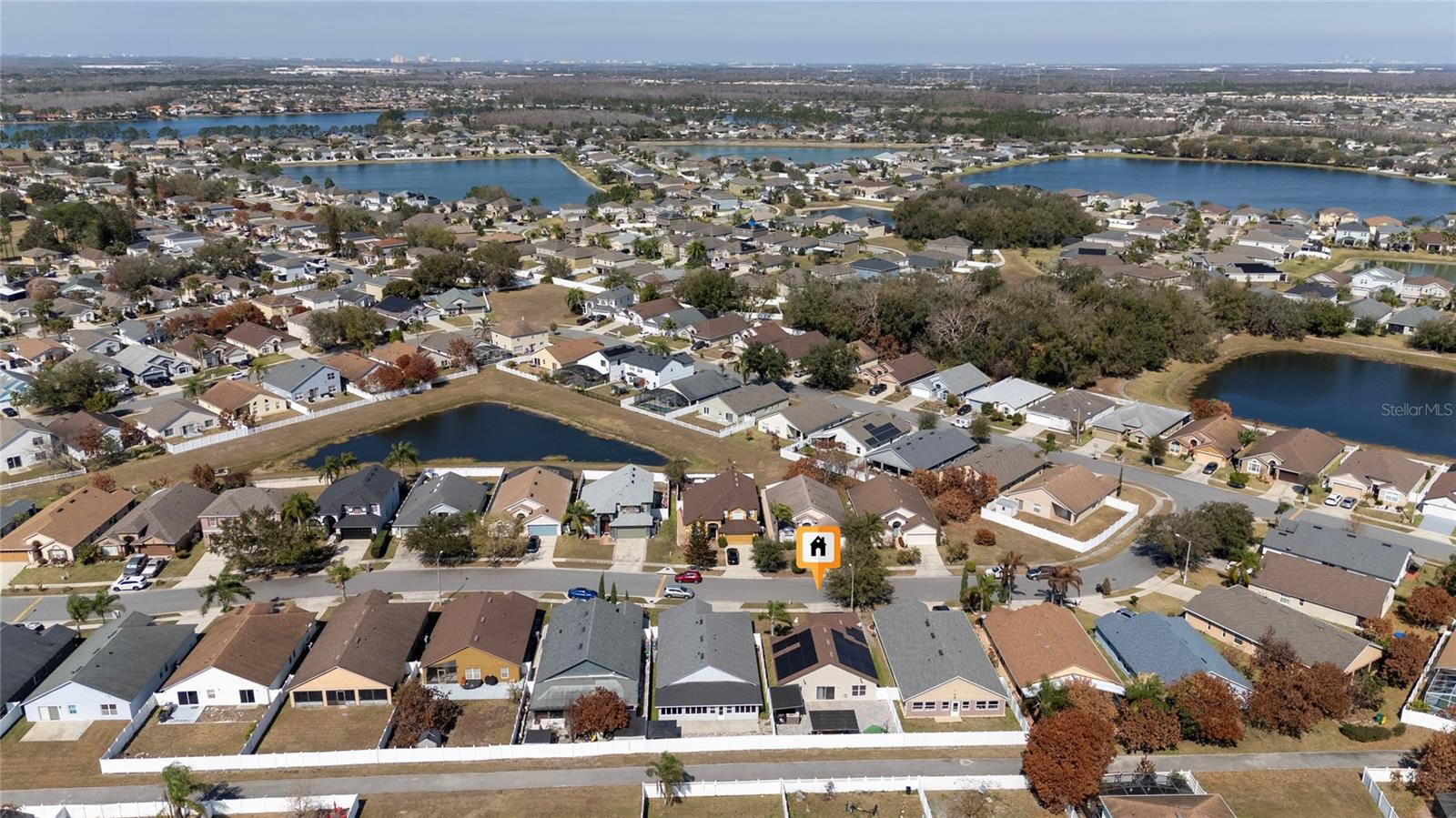 HERITAGE LAKES - Residential