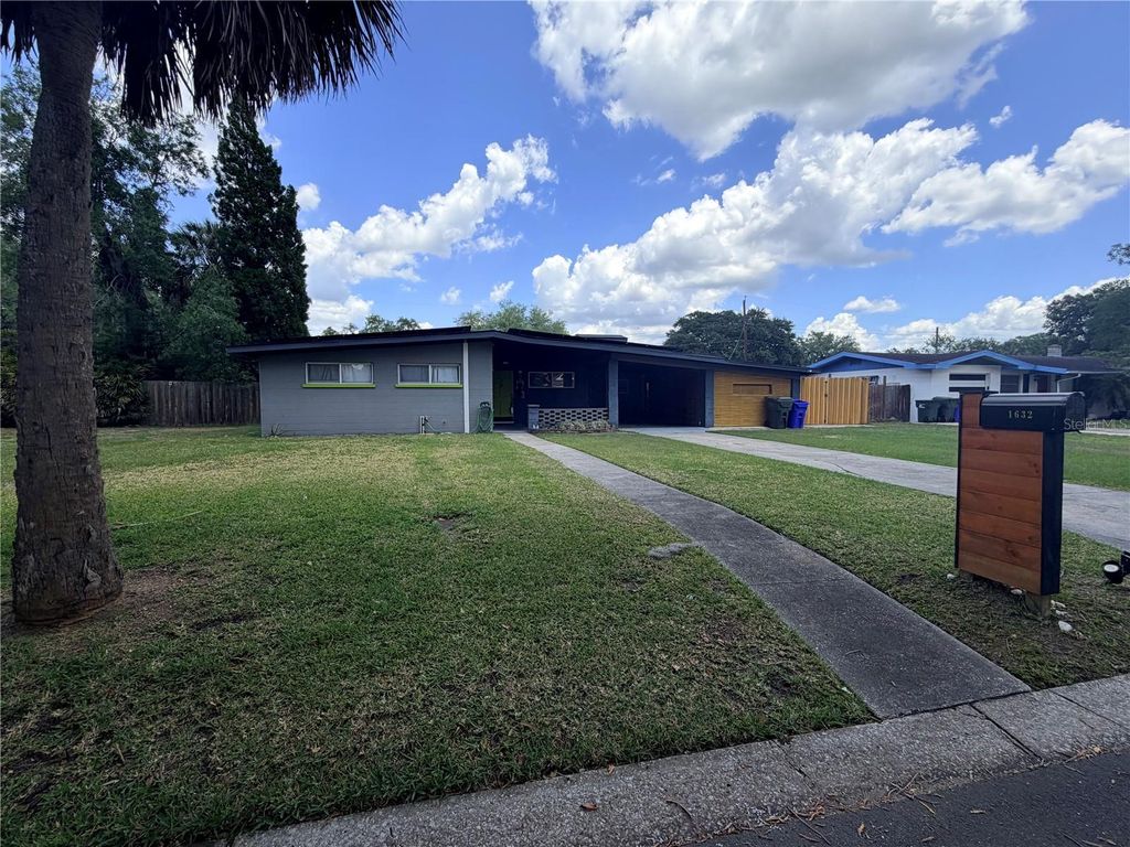 Photo of 1632 Pineberry Street, Lakeland, FL 33803 (MLS # TB8504391)