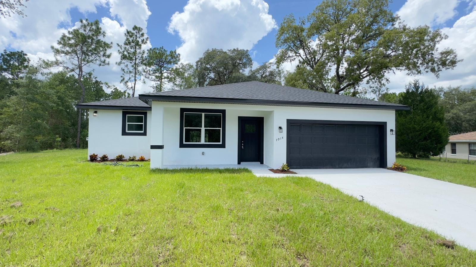 ? Move-In Ready – Your Florida Dream Home Awaits! This is not a property under construction – it’s fully completed and ready for you to move in today! Plus, the seller is offering closing cost assistance. Enjoy 1,548 sq. ft. of pure comfort and style, featuring 4 spacious bedrooms and 2 modern bathrooms, all thoughtfully designed to combine elegance, functionality, and practicality. Step inside to a bright, open living area seamlessly connected to the stunning kitchen – the perfect setup for both entertaining and everyday living. The kitchen stands out with stainless steel appliances, ample cabinet space, and a practical breakfast bar ideal for quick meals or casual gatherings. The dining area, perfectly positioned next to the kitchen, offers the ideal setting for formal dinners or cozy family meals. The open-concept layout creates a natural flow filled with abundant natural light, making every moment at home feel warm and inviting. Prime location in a high-demand, fast-growing area. Home Highlights: 100% move-in ready – no waiting on construction, Modern design with fully integrated living spaces, Seller offering closing cost assistance, Spacious, light-filled rooms, Ideal layout for relaxation and entertainment. Don’t miss this opportunity!