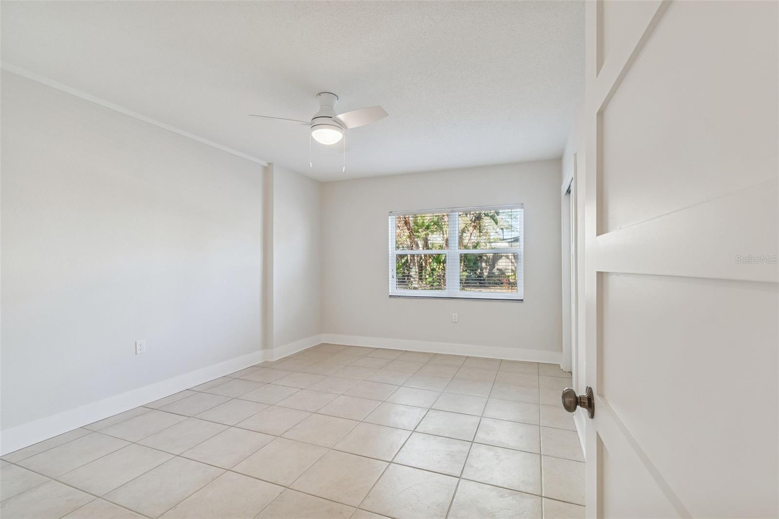 VENETIAN SHORES CONDO - Residential