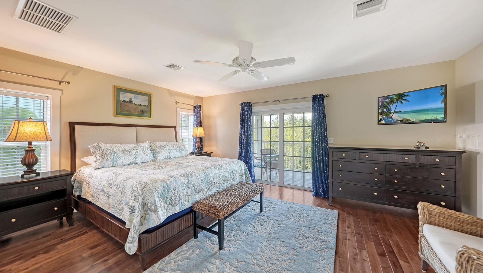 CONRAD BEACH - Residential