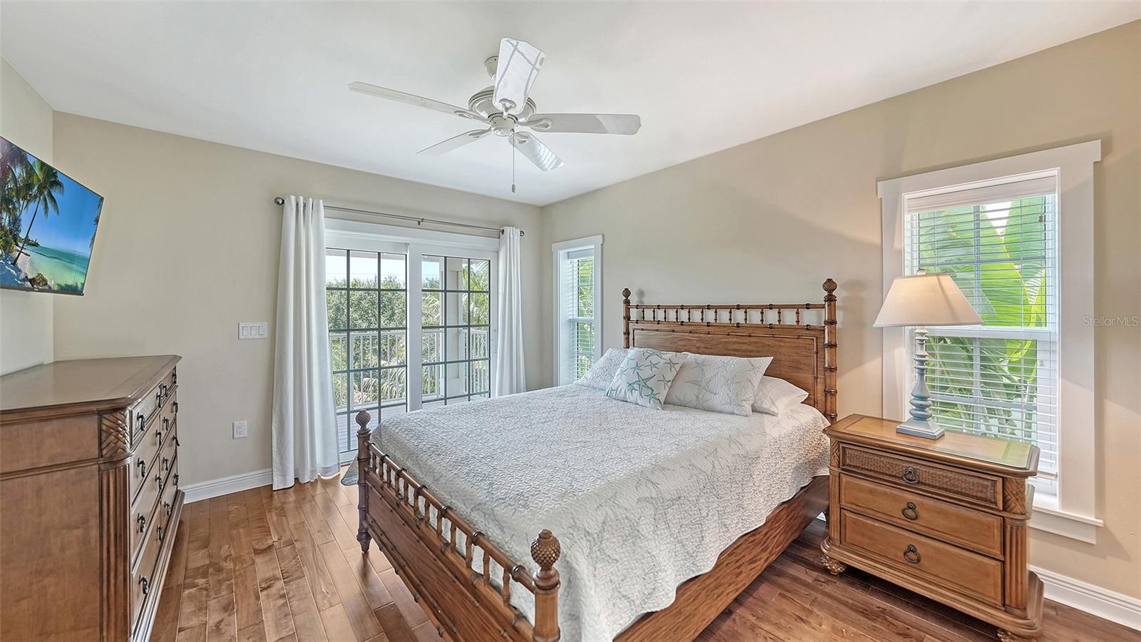 CONRAD BEACH - Residential