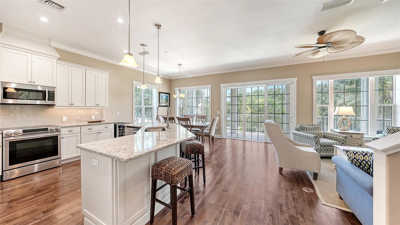 CONRAD BEACH - Residential