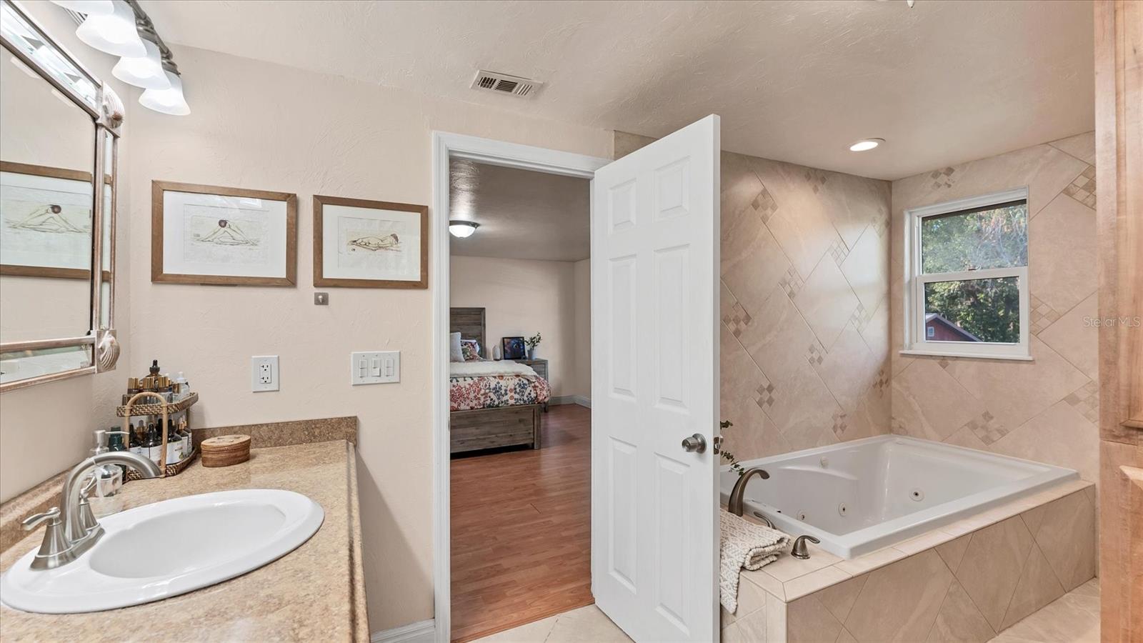 TURTLE CREEK - Residential