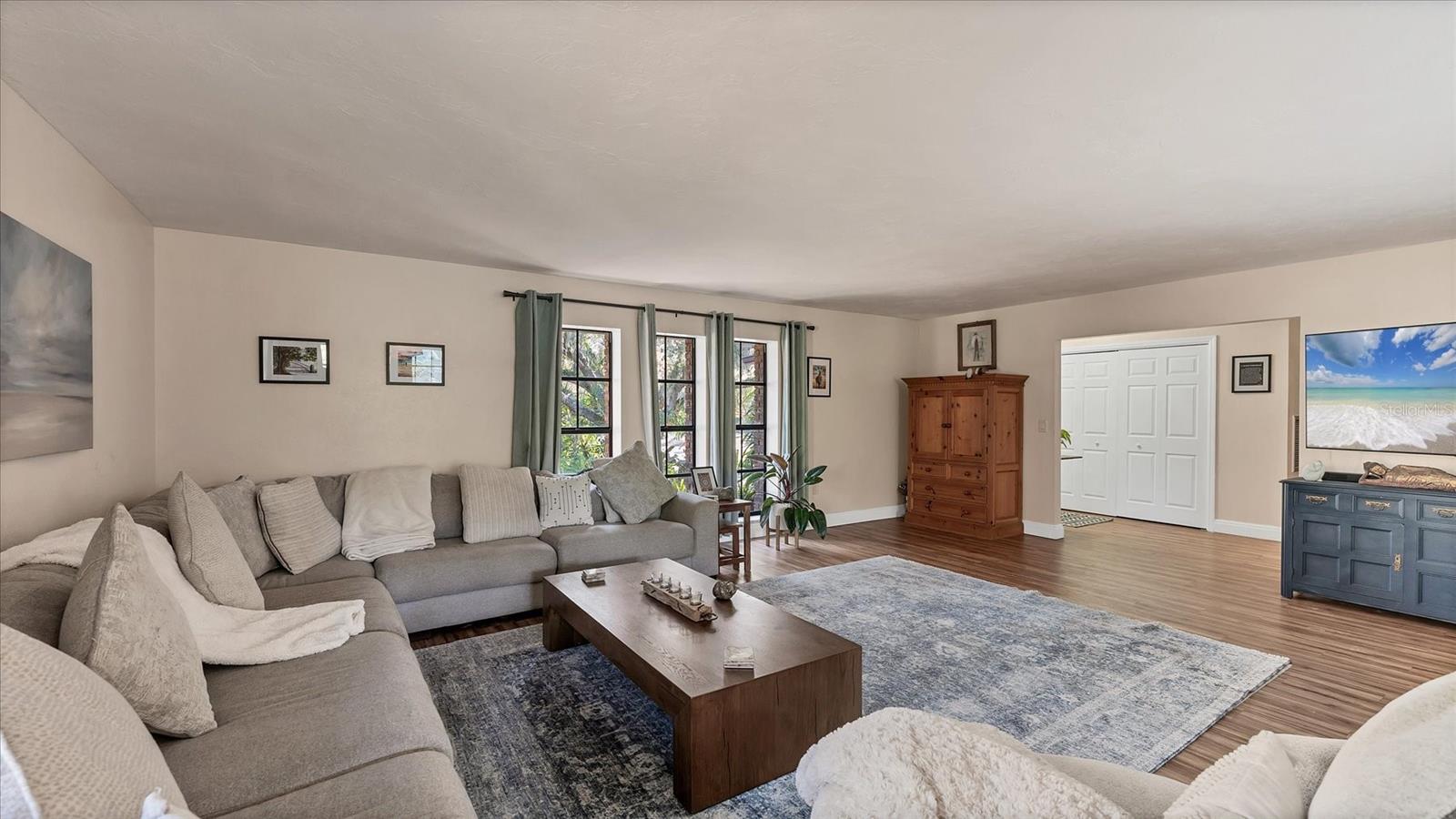 TURTLE CREEK - Residential