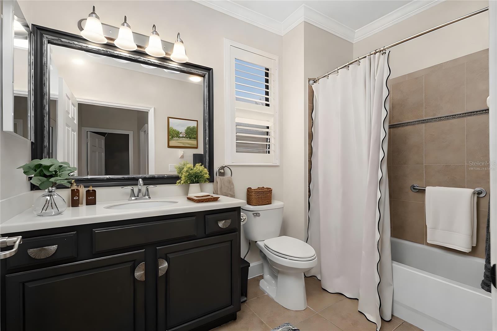 VENETIAN FALLS PH 3 - Residential