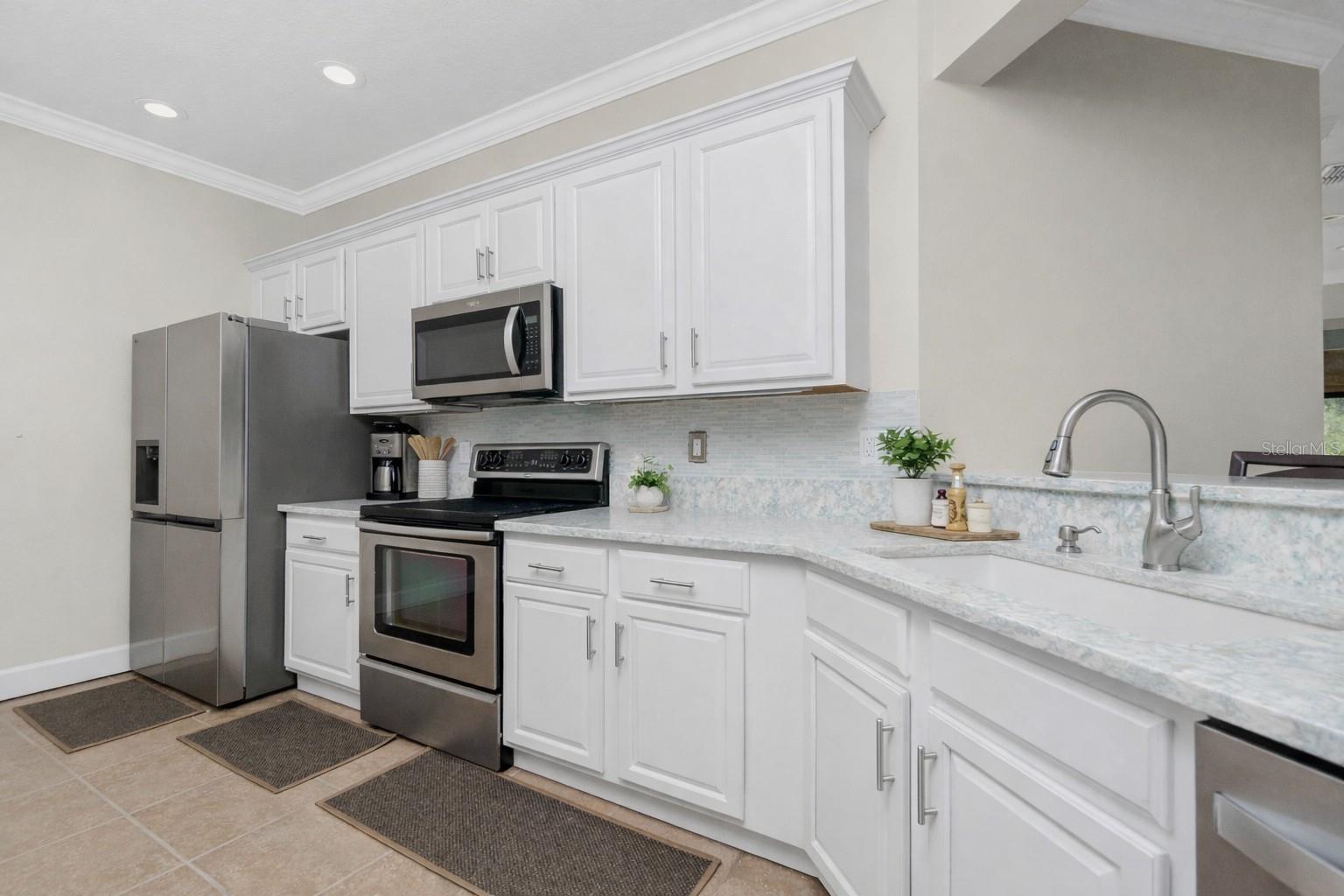 VENETIAN FALLS PH 3 - Residential