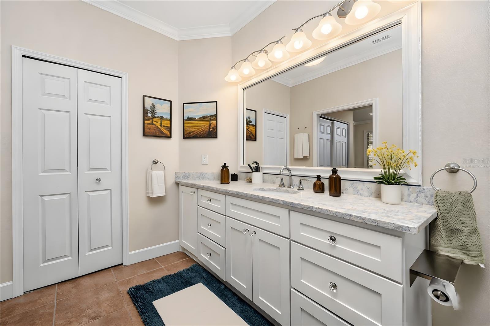 VENETIAN FALLS PH 3 - Residential