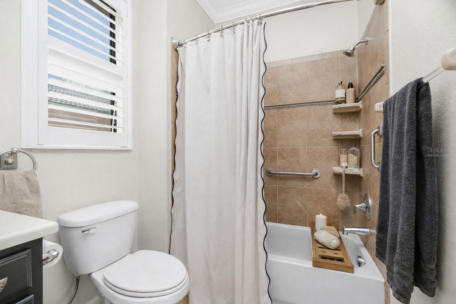 VENETIAN FALLS PH 3 - Residential