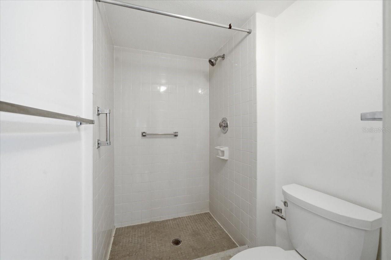 FARRELL PARK CONDO - Residential