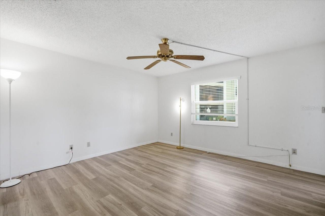 FARRELL PARK CONDO - Residential